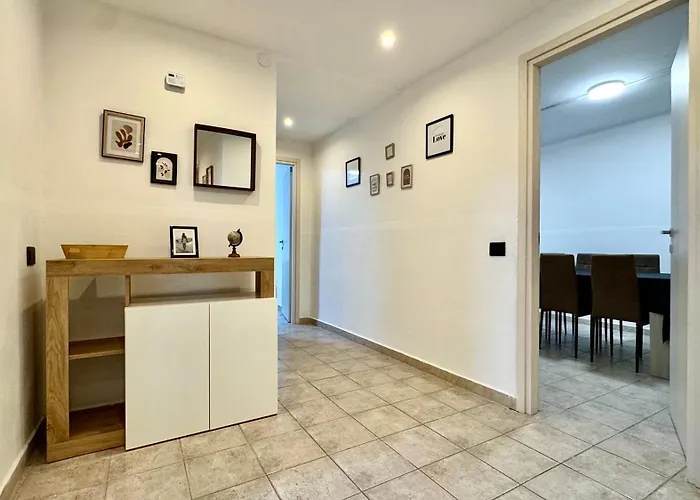 Fronte Mare Ampio Quadrilocale Appartement