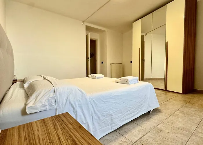 Fronte Mare Ampio Quadrilocale Apartment